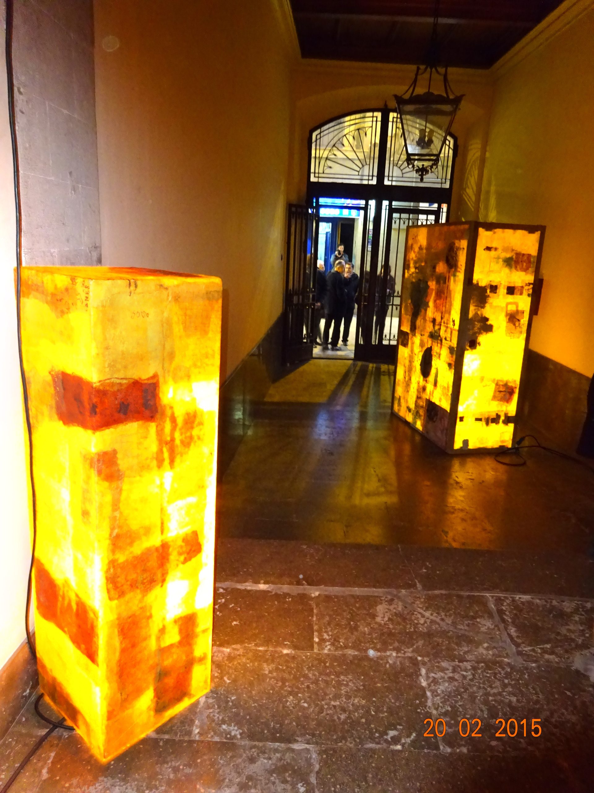 Lourdes-Fisa-Llums-i-ombres-01-scaled